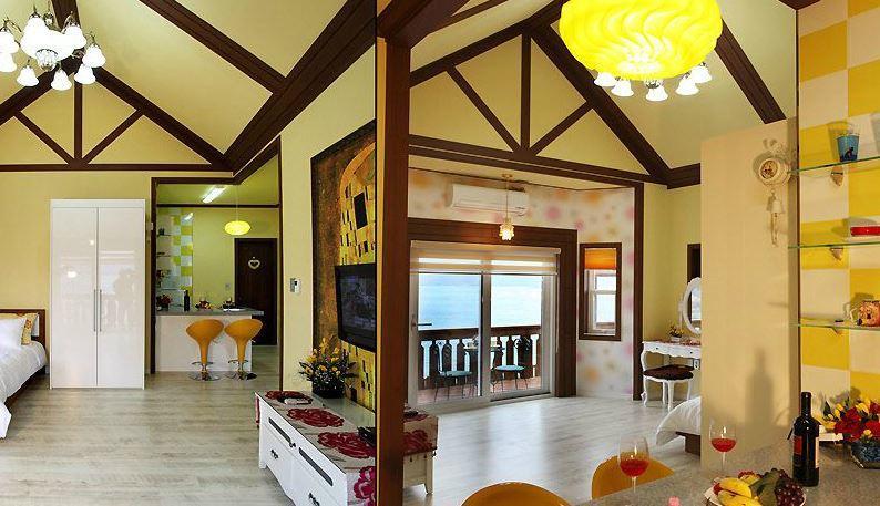 Rainbow Hill Pension Namhae Bagian luar foto